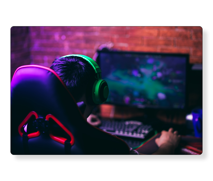 reef-gaming-left-right-img